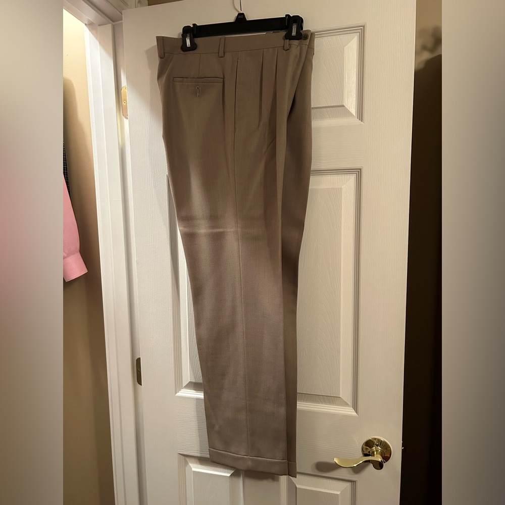Khakis dress pants